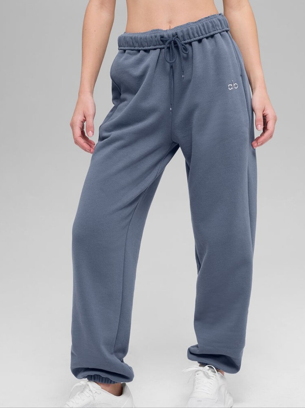 Alo Yoga Accolade Jogger Sweatpant in Bluestone sz SMALL
